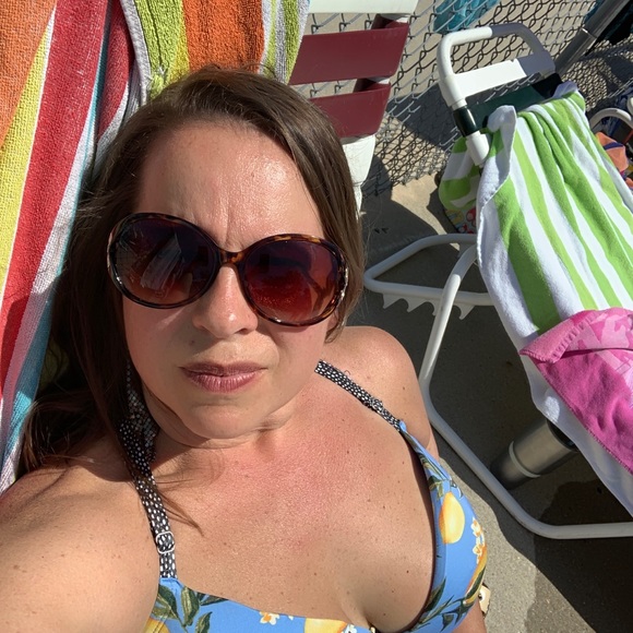 Meet your Posher, Rachel - Picture 4 of 7